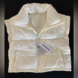 NWT! AILOQING PUFFER VEST